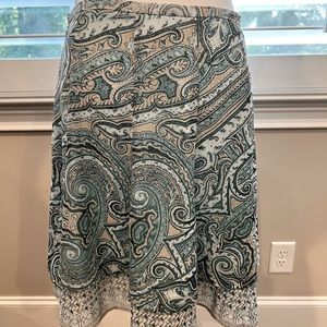 White House Black Market Fun and flirty skirt.